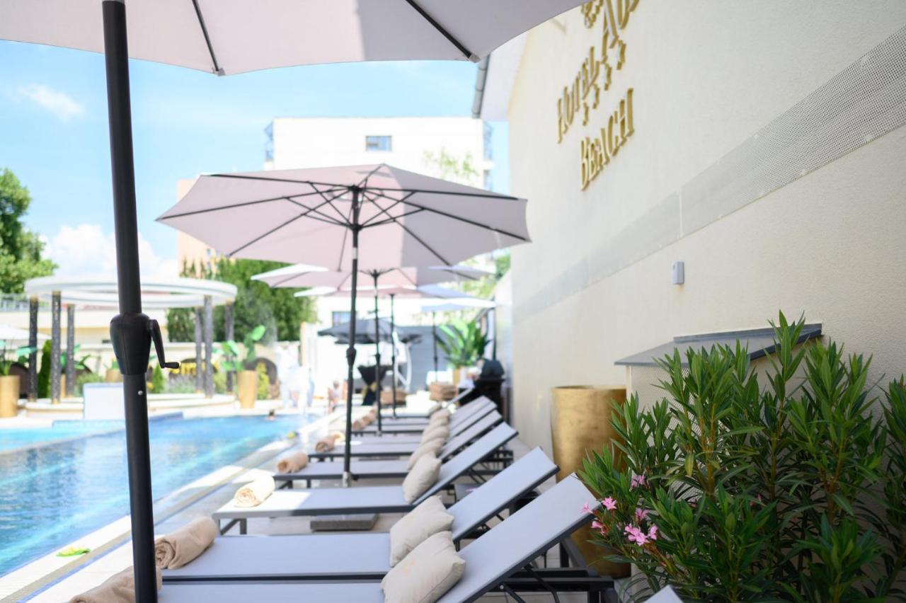 Hotel Aurum ハイデゥソボスロー エクステリア 写真