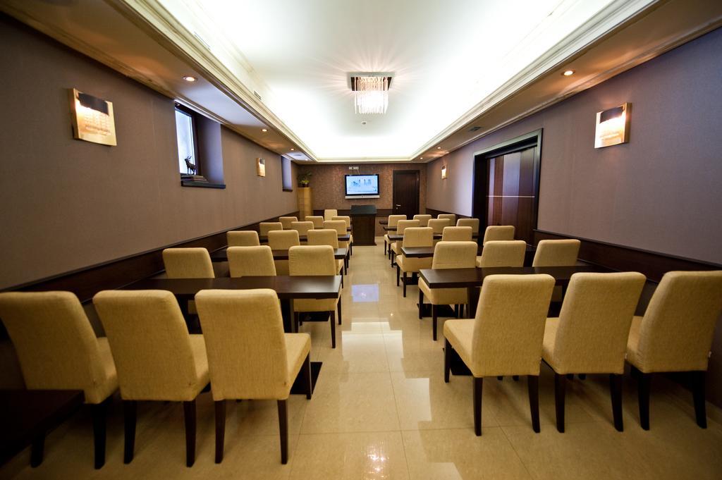 Hotel Aurum ハイデゥソボスロー 設備 写真