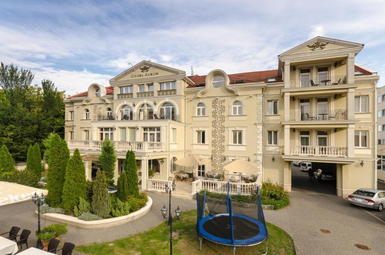 Hotel Aurum ハイデゥソボスロー エクステリア 写真